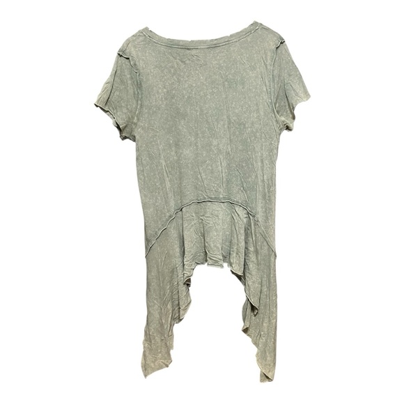 Umgee Green Asymmetrical Short Sleeve T-Shirt M - Picture 1 of 5